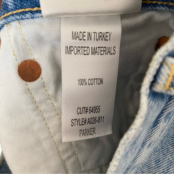 AGOLDE Parker Vintage Cut Off Short in Swapmeet - Picture 5 of 7